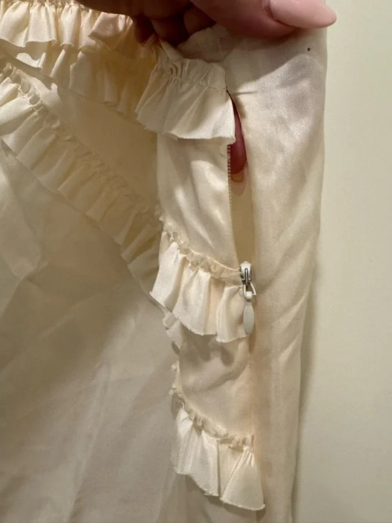 J.Crew ivory white ruffle-trimmed tank top silk 100% size s - Picture 4 of 6